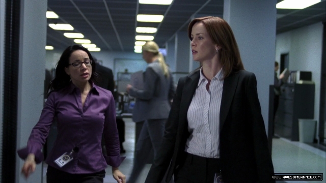 Annie Wersching as Renee Walker in 24 Season 7 Episode 4