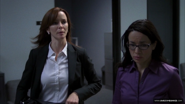 Annie Wersching as Renee Walker in 24 Season 7 Episode 4