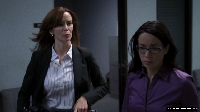 Annie Wersching as Renee Walker in 24 Season 7 Episode 4