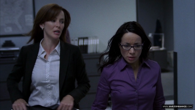 Annie Wersching as Renee Walker in 24 Season 7 Episode 4