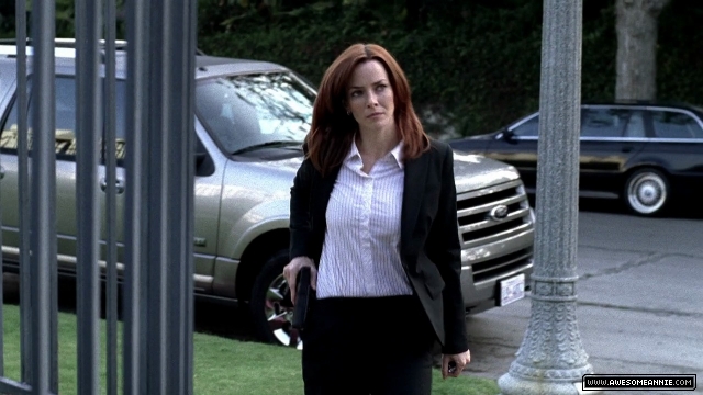 Annie Wersching as Renee Walker in 24 Season 7 Episode 5