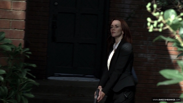 Annie Wersching as Renee Walker in 24 Season 7 Episode 5