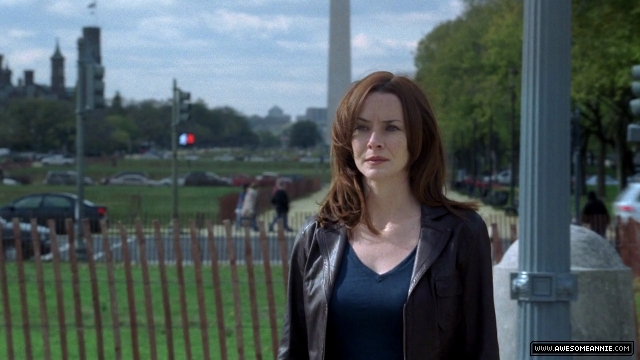 Annie Wersching as Renee Walker in 24 Season 7 Episode 8