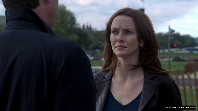 Annie Wersching as Renee Walker in 24 Season 7 Episode 8