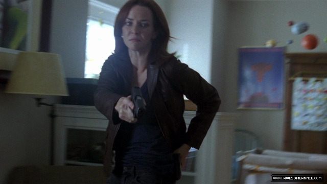 Annie Wersching as Renee Walker in 24 Season 7 Episode 8