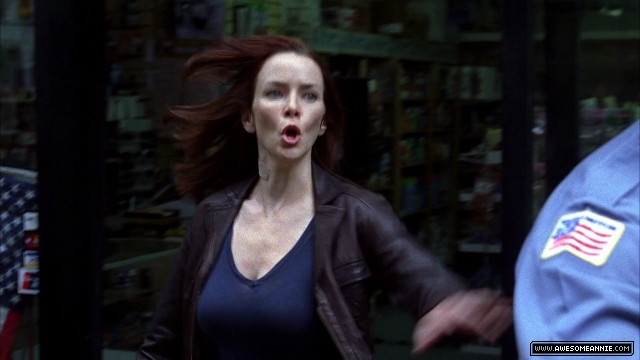 Annie Wersching as Renee Walker in 24 Season 7 Episode 9