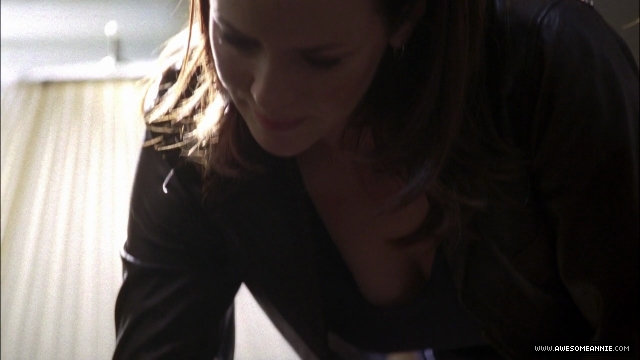 Annie Wersching as Renee Walker in 24 Season 7 Episode 9