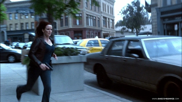 Annie Wersching as Renee Walker in 24 Season 7 Episode 10