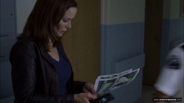 Annie Wersching as Renee Walker in 24 Season 7 Episode 11