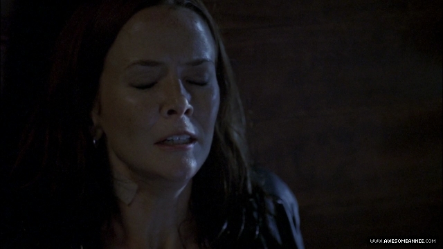 Annie Wersching as Renee Walker in 24 Season 7 Episode 11