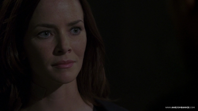 Annie Wersching as Renee Walker in 24 Season 7 Episode 13