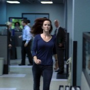 Annie Wersching as Renee Walker in 24 Season 7 Episode 17