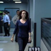 Annie Wersching as Renee Walker in 24 Season 7 Episode 17