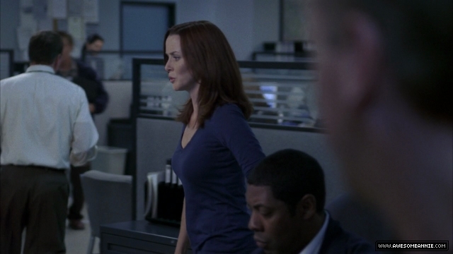 Annie Wersching as Renee Walker in 24 Season 7 Episode 17