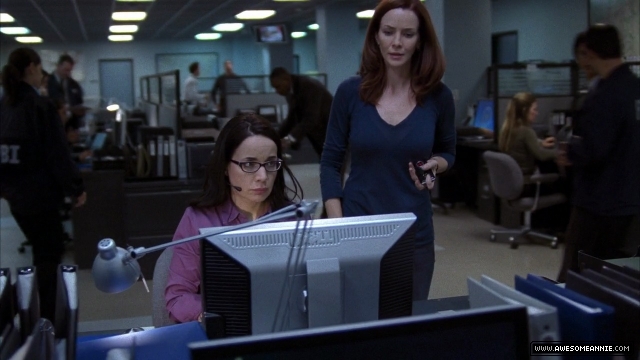 Annie Wersching as Renee Walker in 24 Season 7 Episode 18