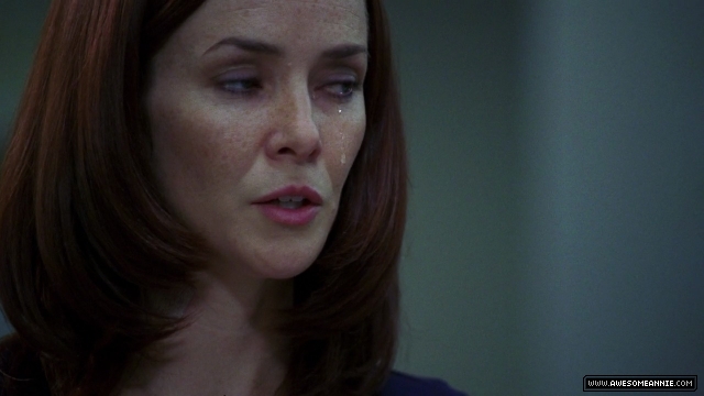 Annie Wersching as Renee Walker in 24 Season 7 Episode 19