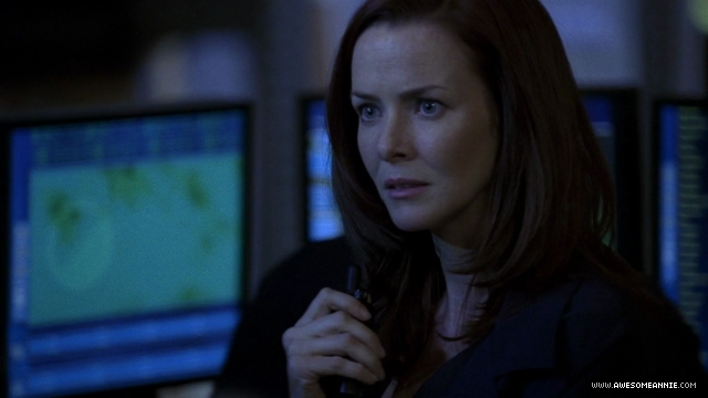 Annie Wersching as Renee Walker in 24 Season 7 Episode 19