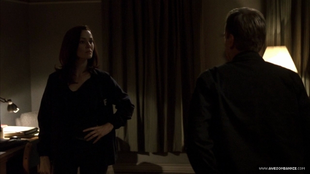 Annie Wersching as Renee Walker in 24 Season 7 Episode 22