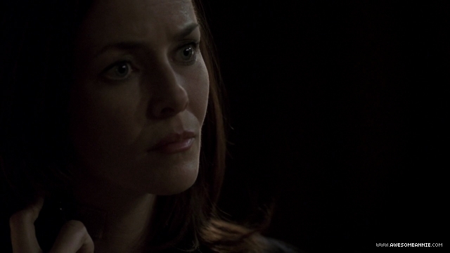 Annie Wersching as Renee Walker in 24 Season 7 Episode 22