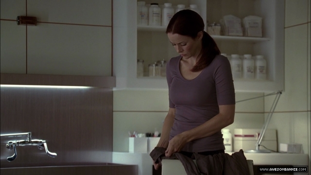 Annie Wersching as Renee Walker in 24 Season 8 Episode 9