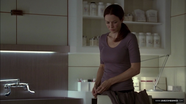 Annie Wersching as Renee Walker in 24 Season 8 Episode 9