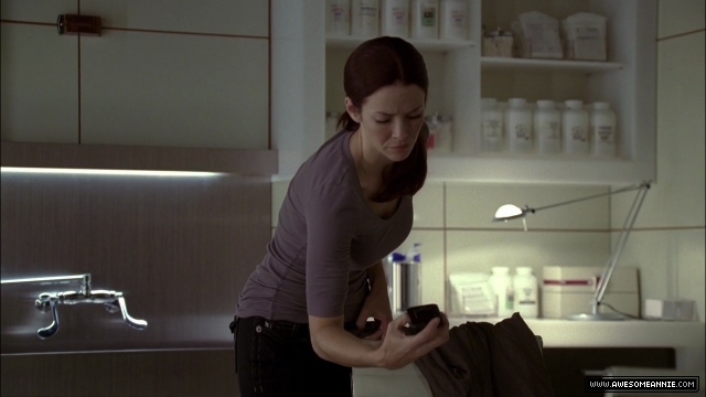 Annie Wersching as Renee Walker in 24 Season 8 Episode 9