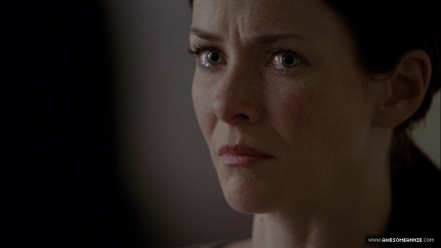 Annie Wersching as Renee Walker in 24 Season 8 Episode 9