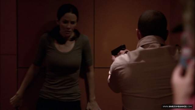 Annie Wersching as Renee Walker in 24 Season 8 Episode 9