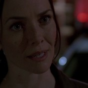 annie-wersching-renee-walker-24_8x14-004