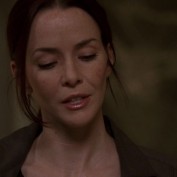 annie-wersching-renee-walker-24_8x14-008