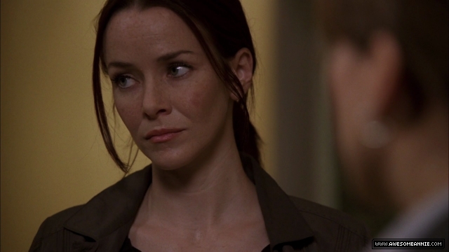 annie-wersching-renee-walker-24_8x14-011