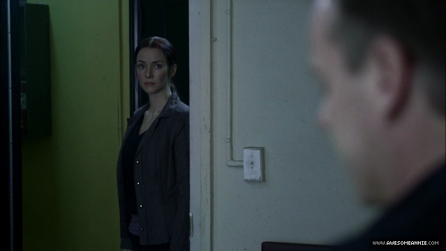 Annie Wersching as Renee Walker in 24 Season 8 Episode 17