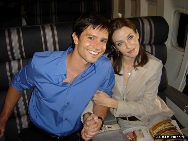 Annie Wersching with Jason Behr on Company Man set 02