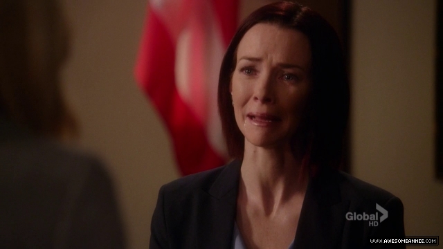 Annie Wersching in Harry's Law