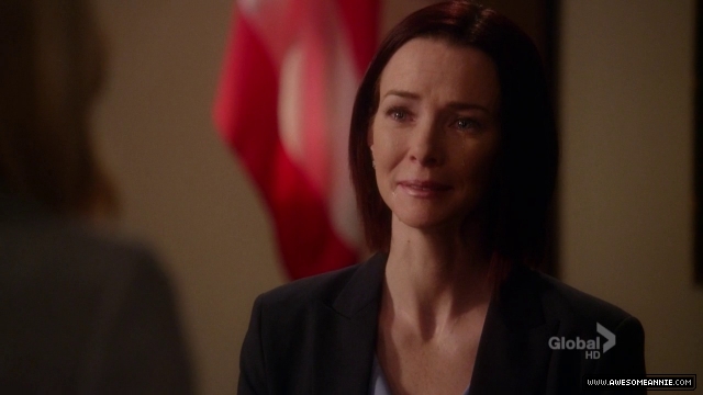 Annie Wersching in Harry's Law