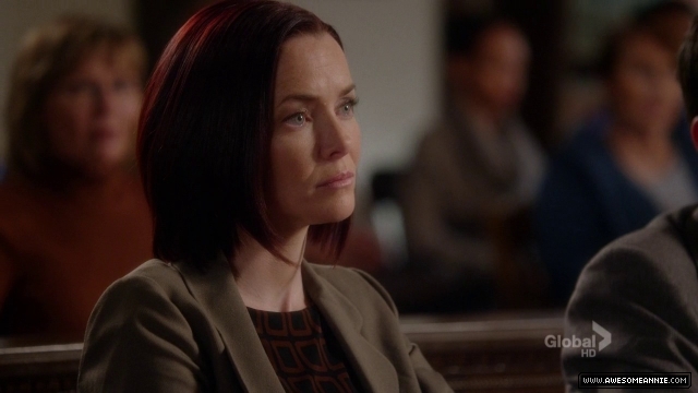 Annie Wersching in Harry's Law