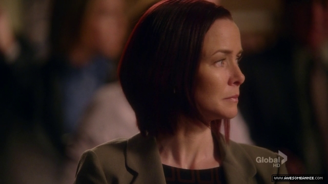 Annie Wersching in Harry's Law