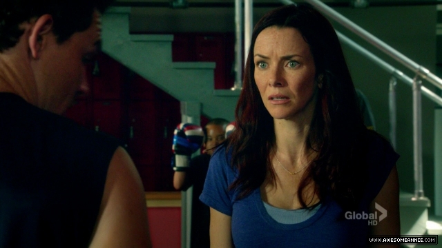 Annie Wersching in Hawaii Five-0