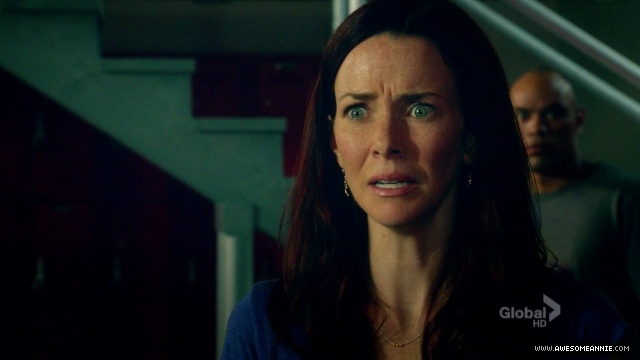 Annie Wersching in Hawaii Five-0