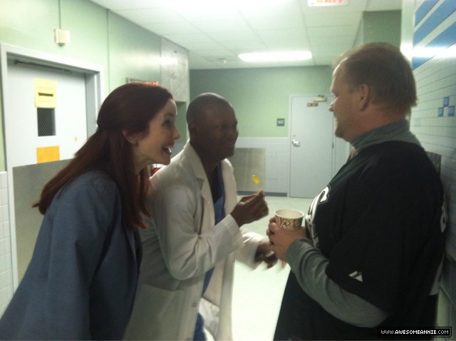 Annie Wersching and Lawrence Gilliard Jr tell joke