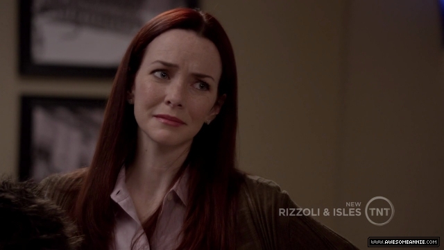 Annie Wersching in Rizzoli and Isles