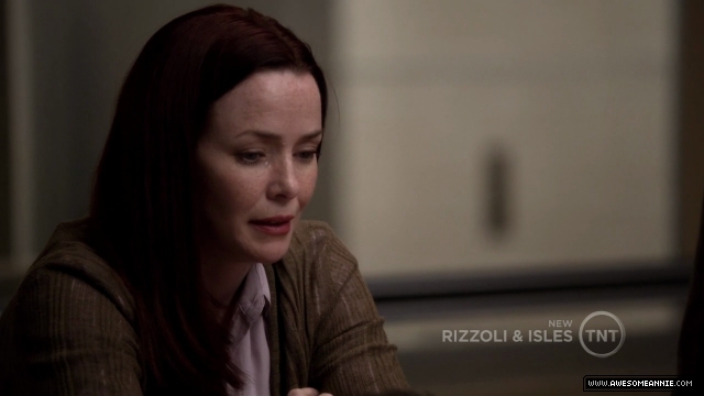 Annie Wersching in Rizzoli and Isles