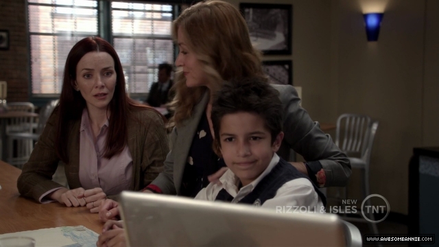 Annie Wersching in Rizzoli and Isles