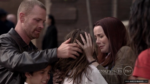 Annie Wersching in Rizzoli and Isles